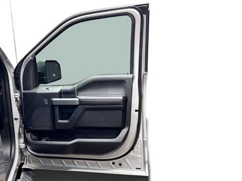 Used 2018 Ford F150 XLT w/ Equipment Group 302A Luxury image 9