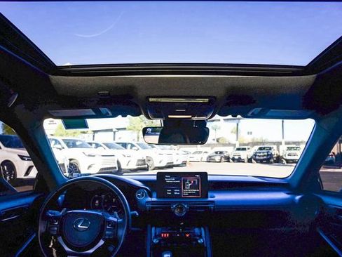 Certified 2025 Lexus IS 350 F Sport image 19