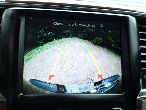 Used 2016 RAM 1500 Laramie w/ Convenience Group image 33