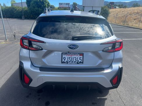 Used 2024 Subaru Crosstrek 2.0i Premium AWD/4WD image 9
