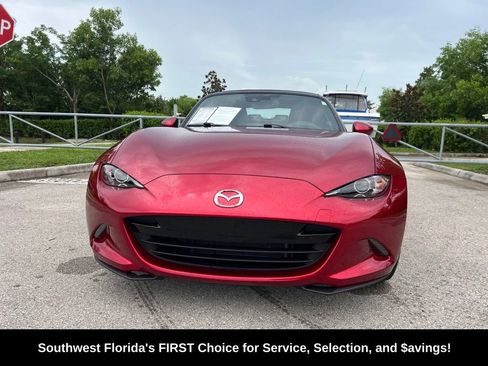 Used 2019 MAZDA MX-5 Miata Grand Touring RWD image 2