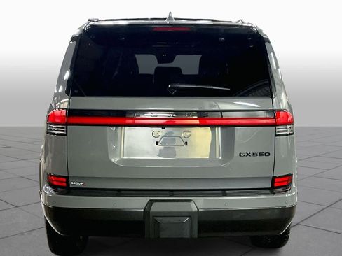 Used 2024 Lexus GX 550 w/ Accessory Package (Z1) image 5