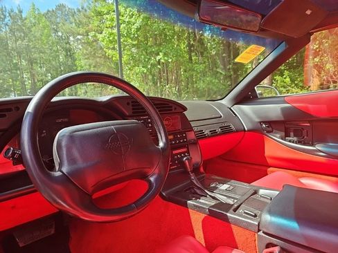 Used 1996 Chevrolet Corvette Coupe RWD image 9