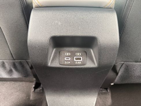 Used 2025 Subaru Crosstrek 2.5i Wilderness w/ Crosstrek Mirror Package AWD/4WD image 19