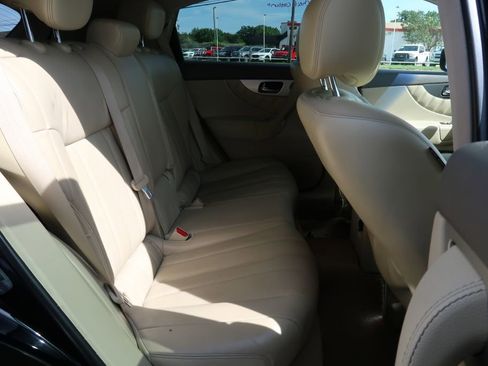 Used 2012 INFINITI FX35 2WD image 8
