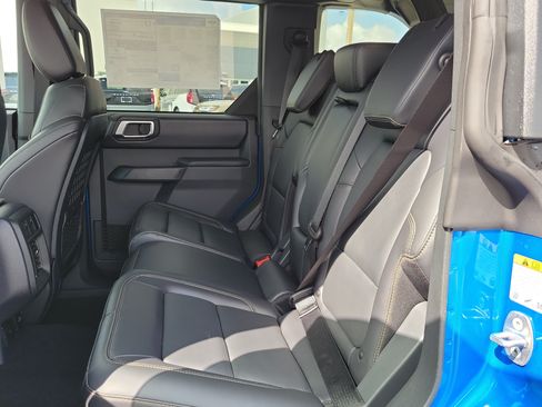 New 2026 Ford Bronco Badlands AWD/4WD image 11
