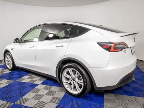 Used 2020 Tesla Model Y Long Range AWD/4WD image 7