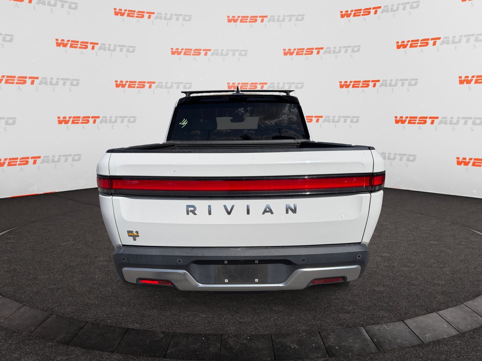 Used 2023 Rivian R1T Adventure Quad AWD/4WD image 4