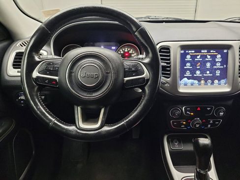 Used 2018 Jeep Compass Latitude w/ Popular Equipment Group FWD image 22