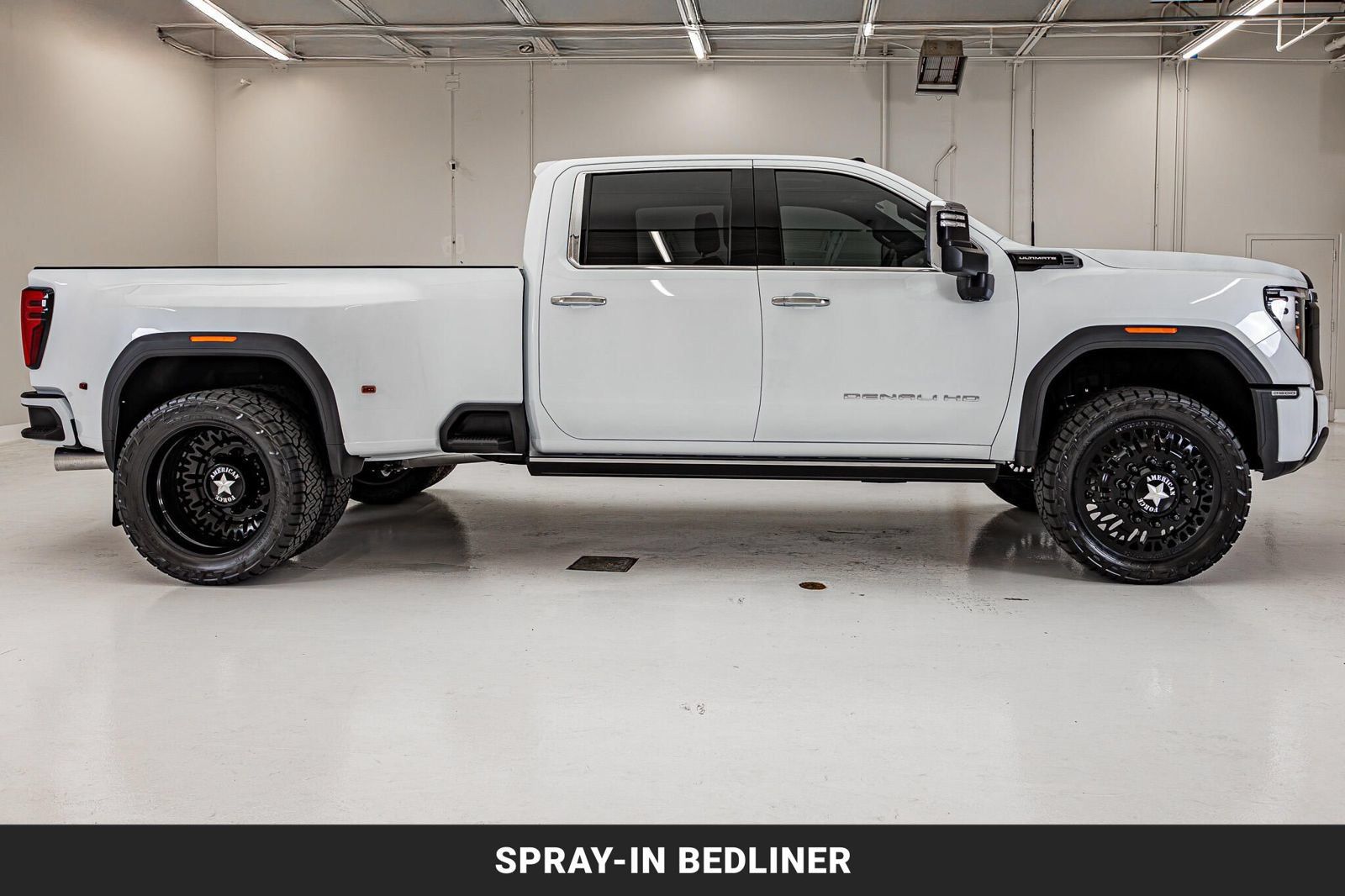 Used 2026 GMC Sierra 3500 Denali Ultimate AWD/4WD image 11