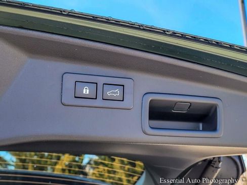 New 2026 Subaru Outback Touring XT image 23