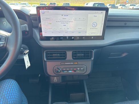 New 2025 Ford Maverick XL w/ Equipment Group 101A image 3