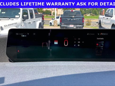 Used 2025 Ford Expedition Active RWD image 17