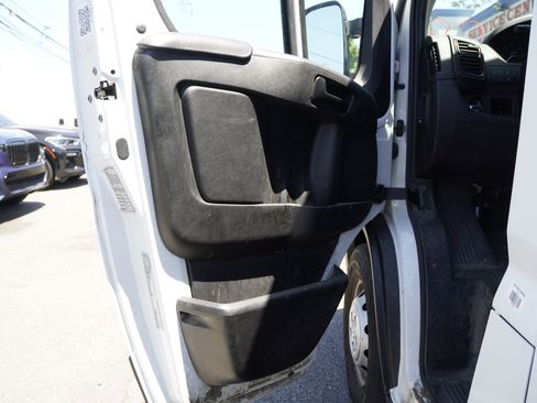 Used 2023 RAM ProMaster 2500 FWD image 16
