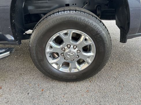 Used 2020 RAM 2500 Laramie image 19