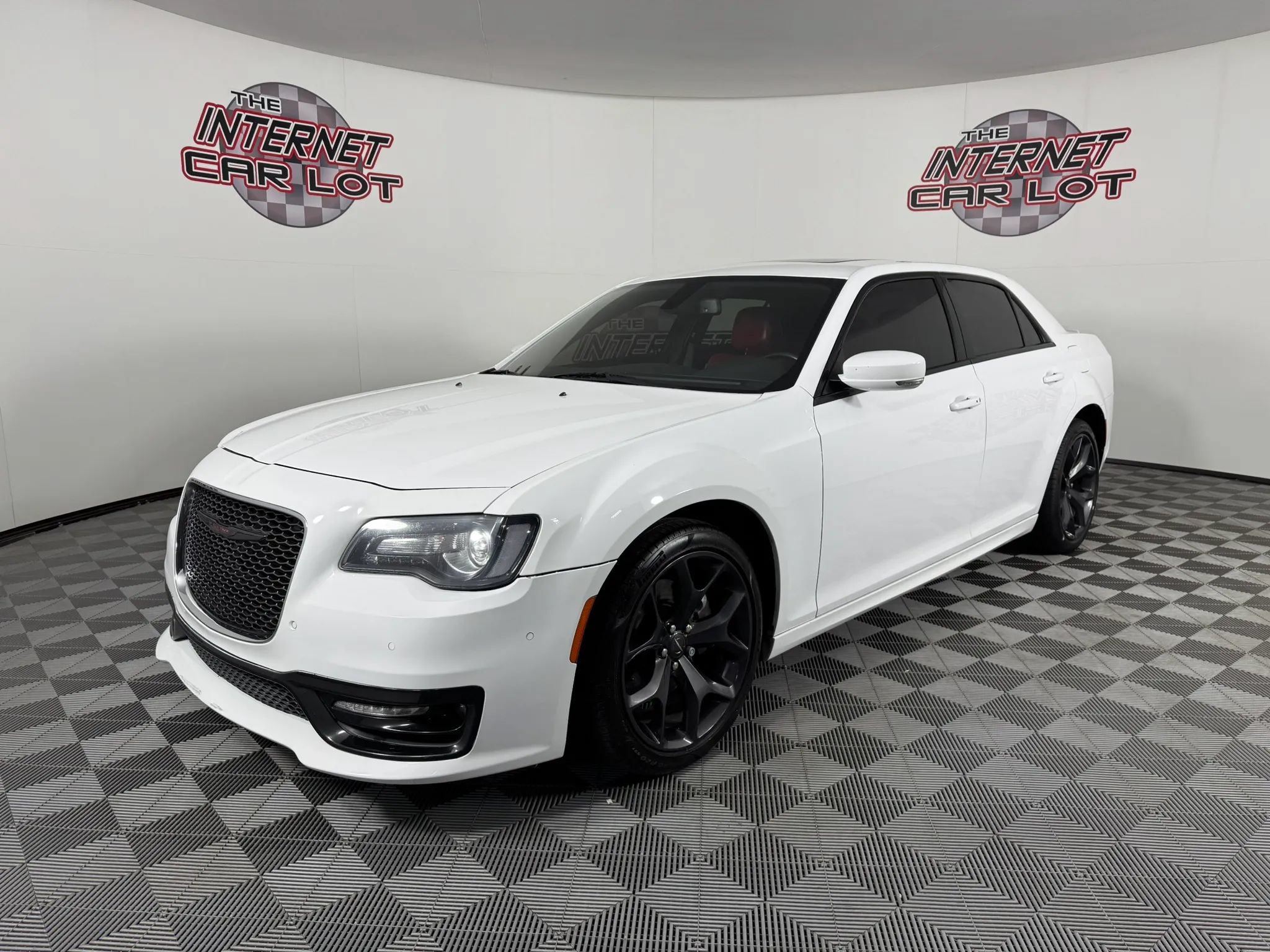 Used 2021 Chrysler 300 S w/ S Model Appearance Package RWD image 3