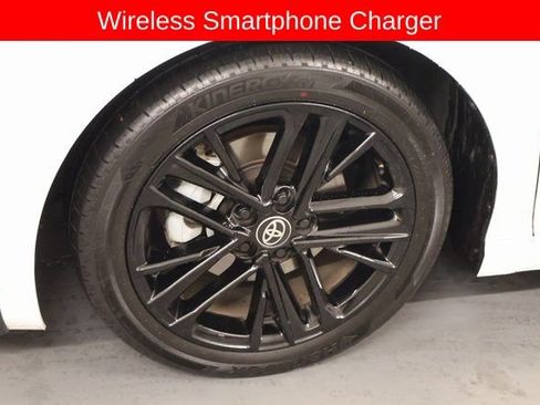 Used 2025 Toyota Camry SE image 10