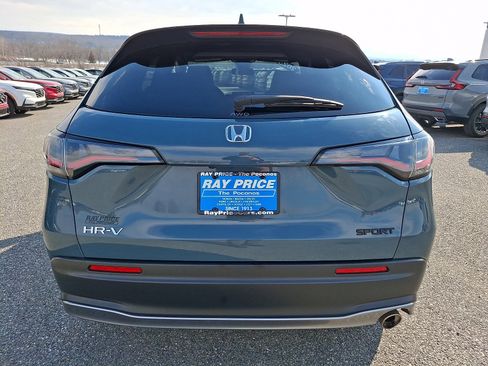 Certified 2025 Honda HR-V Sport image 5