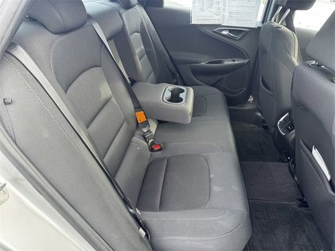 Used 2016 Chevrolet Malibu LT image 17