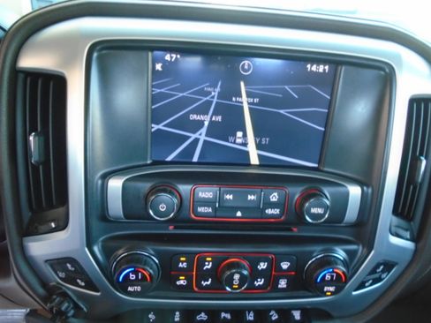 Used 2015 GMC Sierra 2500 SLT w/ Duramax Plus Package image 21