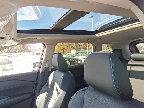 New 2026 Nissan Rogue Platinum w/ Platinum Premium Package image 8