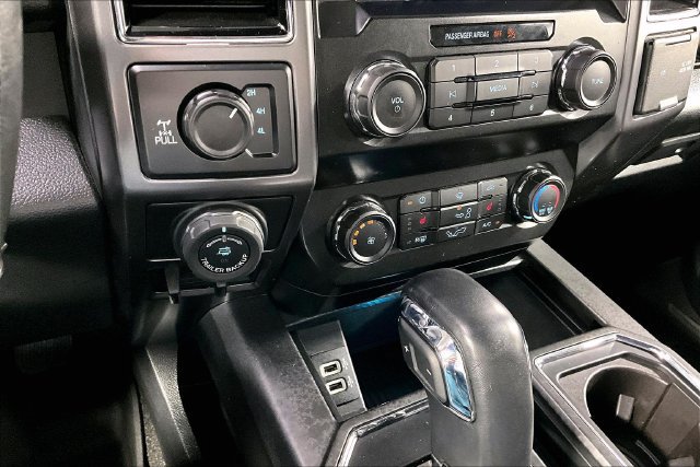 Used 2019 Ford F150 XLT w/ Equipment Group 302A Luxury AWD/4WD image 17