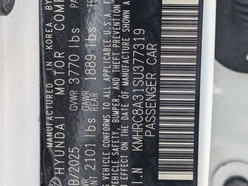 Used 2025 Hyundai Venue SEL FWD image 30