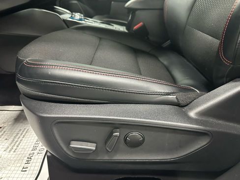 Used 2025 Ford Escape ST-Line image 12