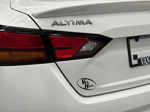 Used 2023 Nissan Altima 2.0 SR AWD/4WD image 37