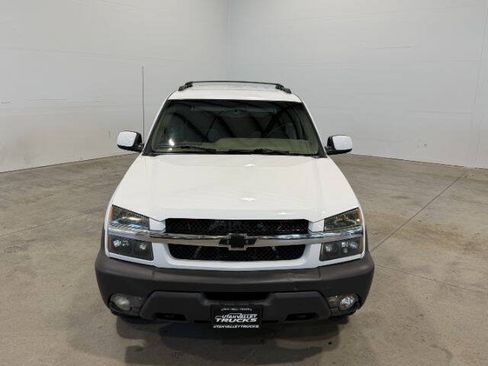 Used 2003 Chevrolet Avalanche 2500 AWD/4WD image 4