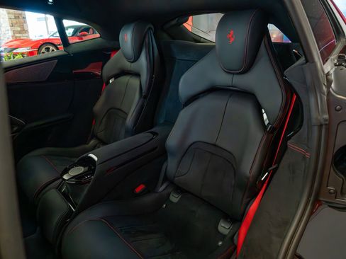 Used 2025 Ferrari Purosangue AWD/4WD image 13