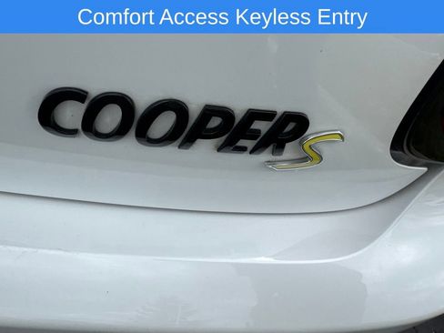 Used 2024 MINI Cooper SE FWD image 3