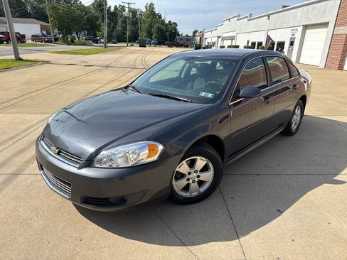 Used 2011 Chevrolet Impala LT FWD image 1