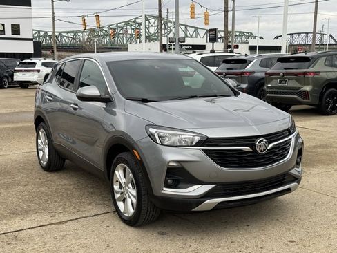 Used 2023 Buick Encore GX Preferred w/ Cold Weather Comfort Package image 7