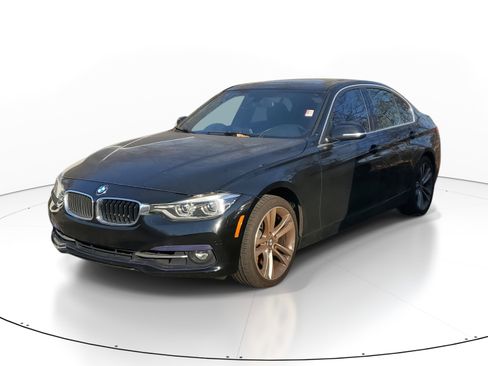 Used 2018 BMW 330i Sedan image 3