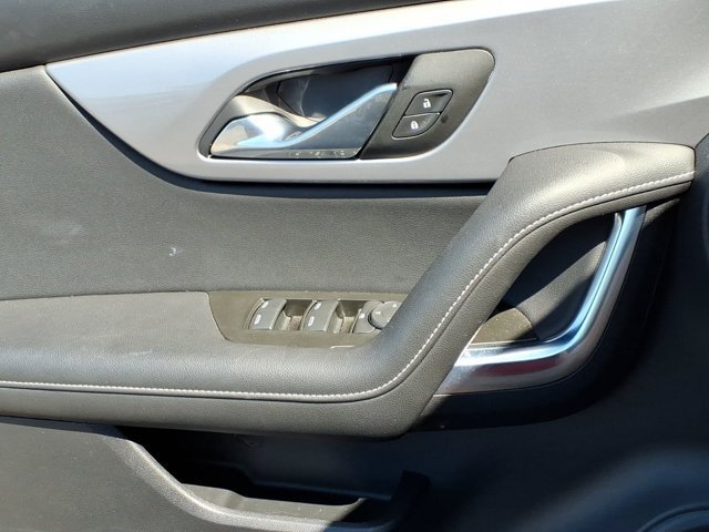 Used 2025 Chevrolet Blazer LT FWD image 26