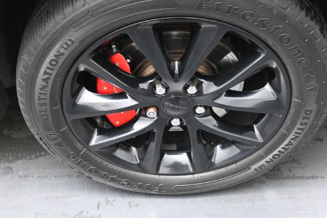 Used 2018 Dodge Durango R/T w/ Technology Group AWD/4WD image 36