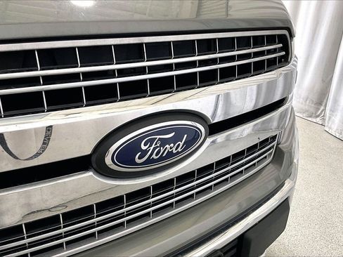 Used 2020 Ford F150 Lariat w/ Equipment Group 502A Luxury image 7