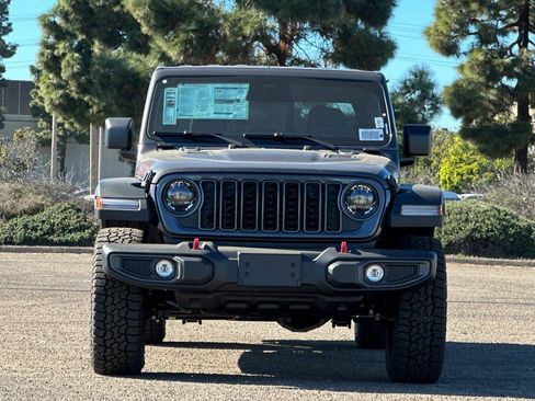 New 2026 Jeep Gladiator Rubicon image 2