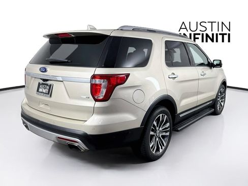 Used 2017 Ford Explorer Platinum AWD/4WD image 7