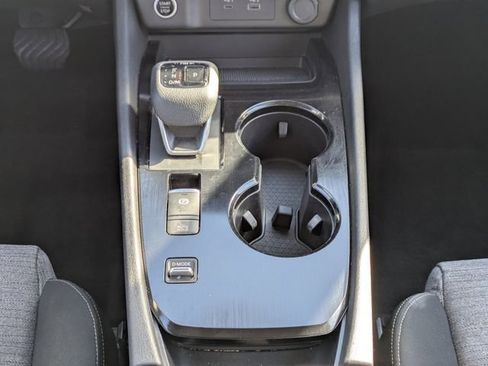 Used 2023 Nissan Rogue SV FWD image 19
