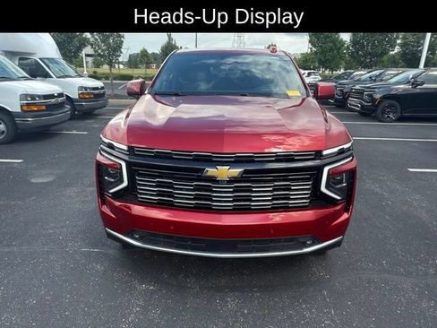 Used 2025 Chevrolet Suburban High Country AWD/4WD image 11