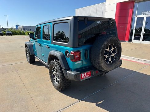 Used 2019 Jeep Wrangler Unlimited Sport AWD/4WD image 3
