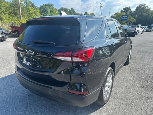 Used 2024 Chevrolet Equinox LS w/ LS Convenience Package FWD image 5