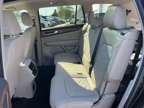 New 2026 Volkswagen Atlas SE FWD image 25