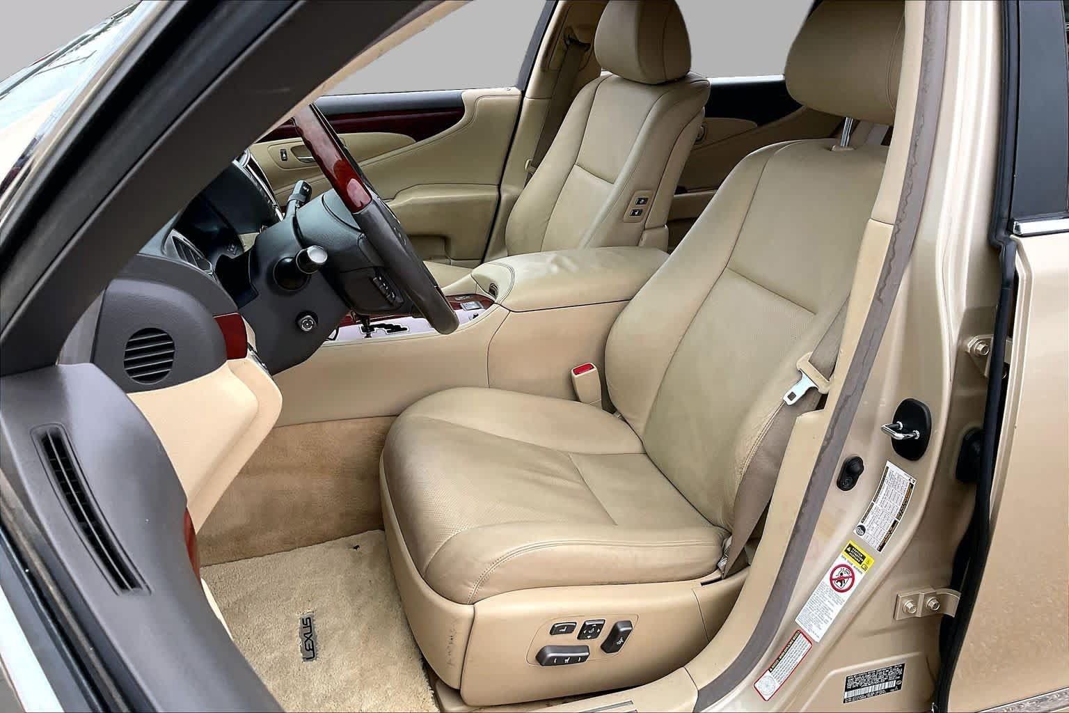 Used 2007 Lexus LS 460 RWD image 7