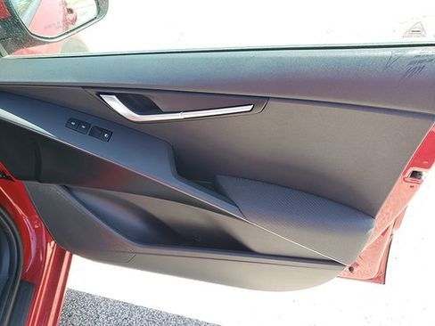 Certified 2024 Kia Niro LX image 19