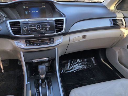 Used 2014 Honda Accord LX image 29