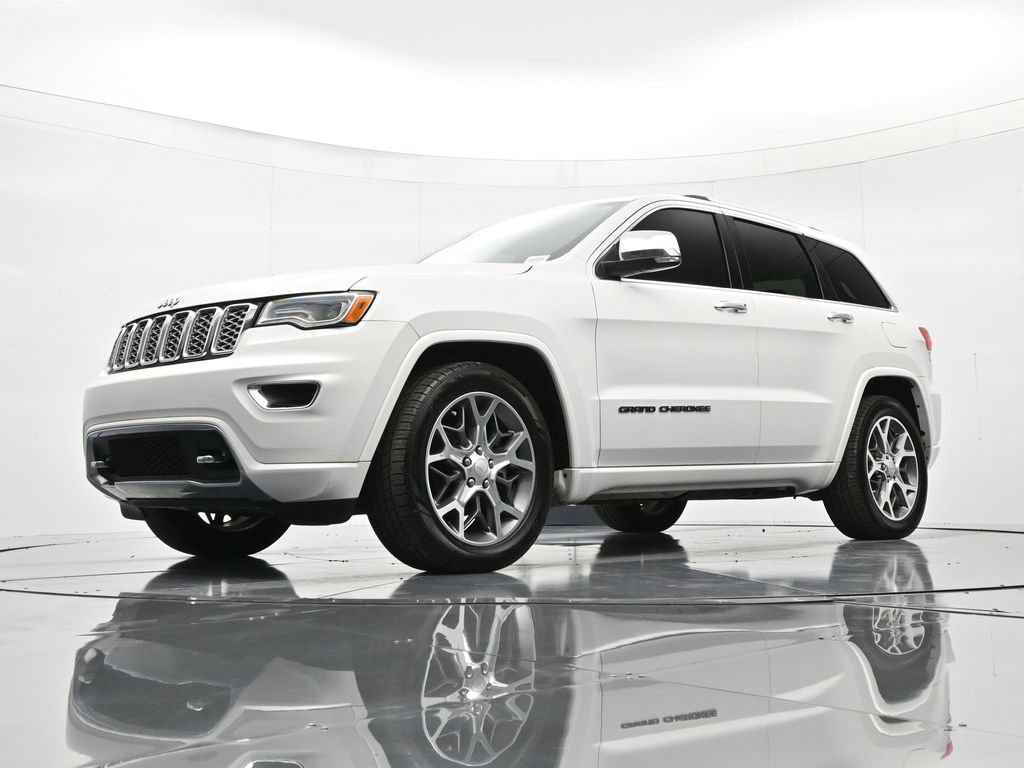 Used 2020 Jeep Grand Cherokee Overland w/ Interior Metal Package AWD/4WD image 36