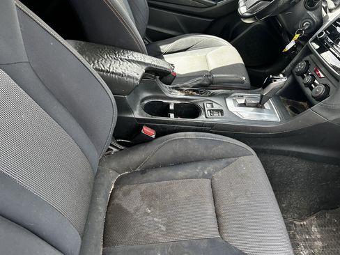 Used 2018 Subaru Crosstrek 2.0i Premium AWD/4WD image 12